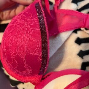 Victoria Secret Shine Lace Push-Up bra